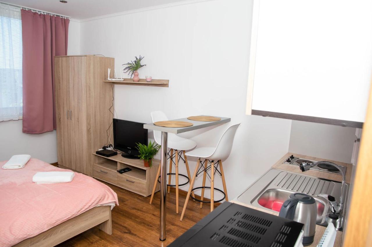 Cosy Studio In Nové Zámky Buitenkant foto
